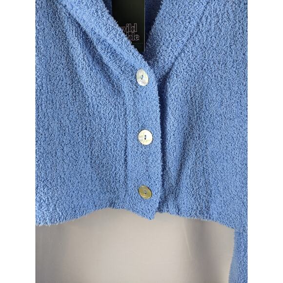 Cropped Cozy Cardigan Wild Fable Azure M Blue Lightweight Fuzzy V Neck Button Up - Picture 2 of 10